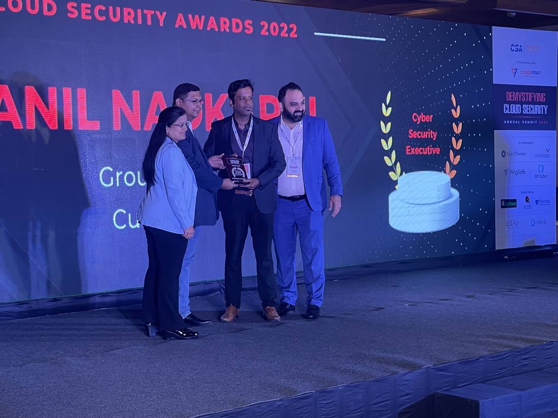 Sanil Nadkarni receiving the Cloud Security Award for Cyber Security Executive